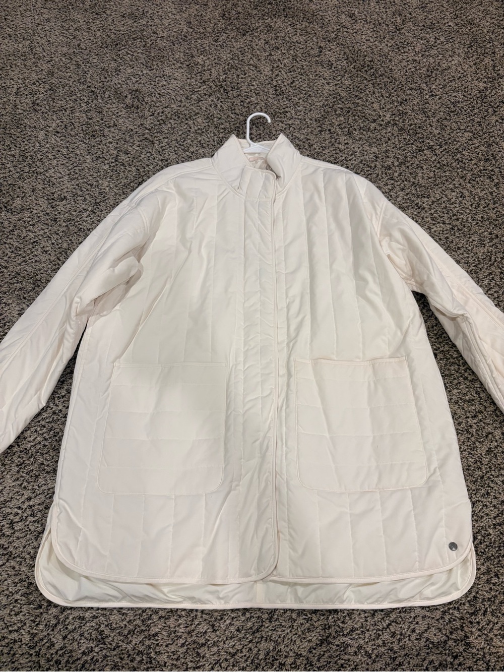 Women’s Calia by Carrie Underwood Thin Quilted Jacket in Cream